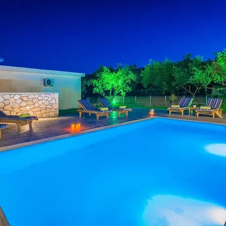 Natura Villa *