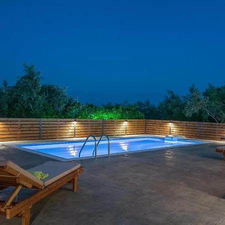 Natura Villa Fiolítis