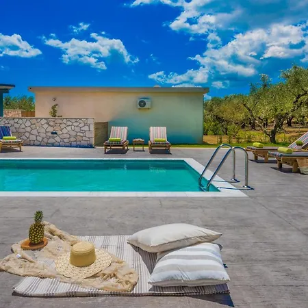 Natura Villa Fiolítis